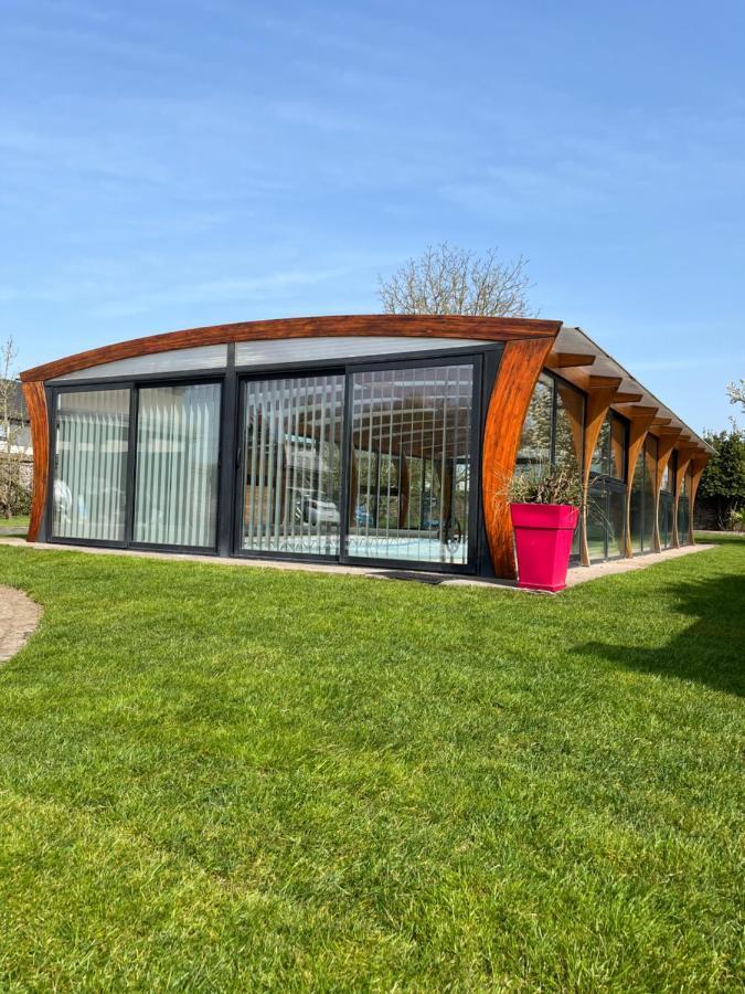 Gite Avec Piscine Lestrem Exterior foto